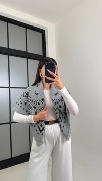 Siyah Desenli Muadil Triko Şal GAUS-00907GAUSŞal & FularGAUS-00907