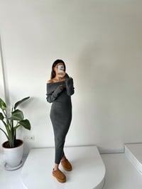 Aero Gri Kayık Yaka Siyah Triko ElbiseGausELBİSEGU002256
