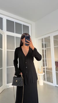 Siyah Önü Düğmeli Hırka Beli Lastikli Etek Takım GAUS-02074GAUSSuitsGAUS-02074