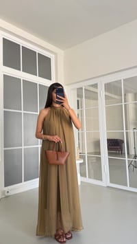 Yağ Yeşili Halter Yaka Dantel Detaylı Astarlı Elbise GAUS-01710GAUSELBİSEGAUS-01710