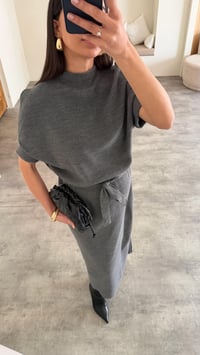 Gri Kuşaklı Triko Midi Elbise GAUS-01169GAUSELBİSEGAUS-01169