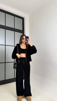 Siyah Kapüşonlu Hırka Crop Beli Lastikli Pantolon 3'lü Kadife Takım GAUS-00875GAUSTAKIMGAUS-00875