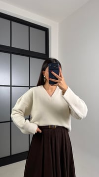 Krem V Yaka Yumuşak Dokulu Kazak GAUS-00689GAUSKAZAKGAUS-00689