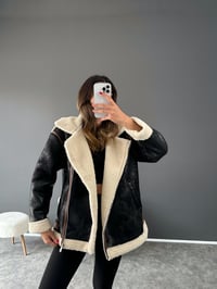 Rommy Premium Siyah Kürkü Mont GausMONTGU002503