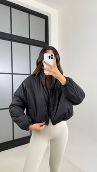 Siyah Kısa Şişme Mont GAUS-00137GAUSPuffer JacketsGAUS-00137