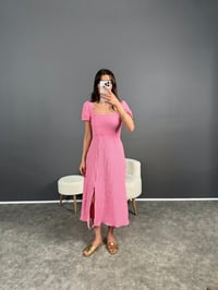 Nuna Pembe Sırt Dekolteli Bürümcük Kumaş ElbiseGausELBİSEGU007120