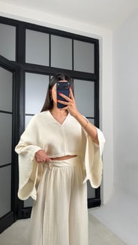 Krem Pelerin Bluz Etek İkili Müslin Kumaş Takım GAUS-01557GAUSTAKIMGAUS-01557