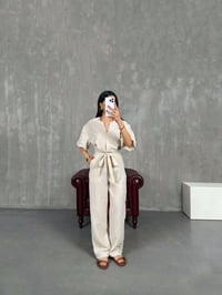 Taş Kuşaklı V Yaka Keten Kısa Balon Kol Tulum Gaus00179GausTULUMGU1001419