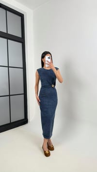 Lacivert Yıkamalı Gold Detaylı Yırtmaçlı Likralı Denim Elbise DNM01 Gaus00375GausELBİSEGU1001881