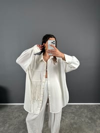 Beyaz Püsküllü Premium Oversize Keten Gömlek GausGÖMLEKGU008030