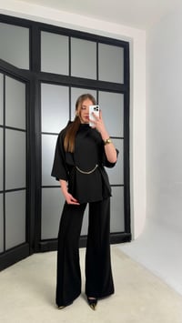 Siyah Zincir Detaylı Bluz Beli Lastikli Pantolon İkili Premium Takım GAUS-01227GAUSTAKIMGAUS-01227