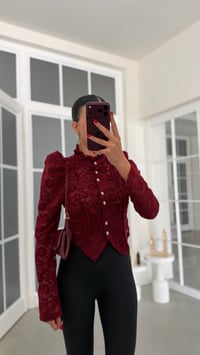 Bordo Vatkalı Yumuşak Dantelli Tasarım Bluz GAUS-02331GAUSالبلوزات GAUS-02331