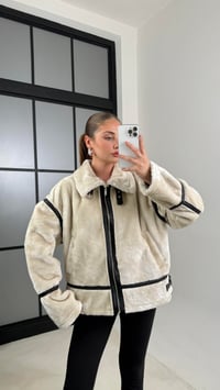 Ekru Tavşan Tüylü Görünümlü Yakalı Kürk Mont GAUS-00614GAUSMONTGAUS-00614