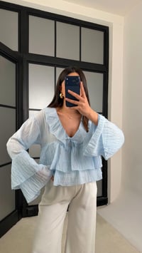 Mavi Fırfır Detaylı Transparan Bluz GAUS-01233GAUSGÖMLEKGAUS-01233