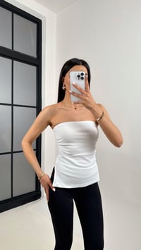 Beyaz Yanları Yırtmaçlı Straplez Crop Gaus00368GausCROPGU1001856