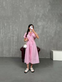 Pembe Ön Düğmeli Kuşaklı Beli Lastikli Gömlek Yaka Elbise Gaus00178GausELBİSEGU1001412