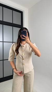 Taş Gold Düğmeli Balon Kol Ceket Beli Lastikli Pantolon Kumaş Takım GAUS-00748GAUSTAKIMGAUS-00748