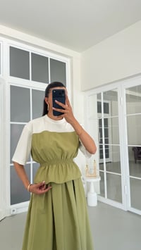 Yeşil TWST Model Beli Lastikli Bluz Etek İkili Takım GAUS-01768GAUSTAKIMGAUS-01768