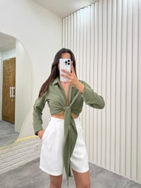 Beyaz Beli Kemerli ZR Model Cepli Şort Gaus00318GausShortsGU1001732