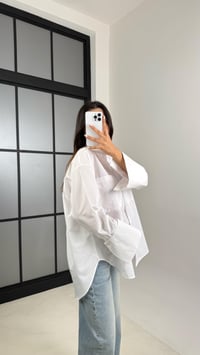 Beyaz Gizli Düğmeli Kol Katlamalı Poplin Gömlek GAUS-00449GAUS القمصان GAUS-00449