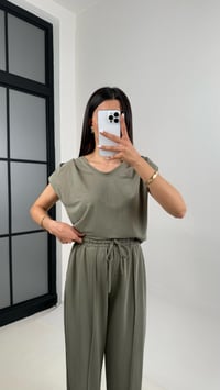 Haki Omuz Gold Detaylı Vatkalı Üst Beli Lastikli Cepli Pantolon Takım Gaus00407GausTAKIMGU1001948