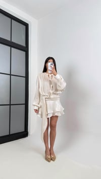 Ekru Işıltı Dokulu Volanlı Tasarım Mini Elbise Gaus00354GausDressesGU1001821
