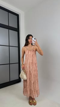 Pembe Askılı Gold Detaylı Astarlı Kırışık Kumaş Elbise Gaus00560GausELBİSEGU1002307