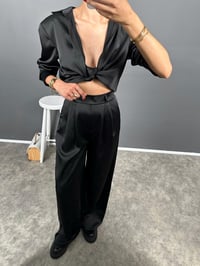 Rita Siyah Beli Lastikli Cep Detaylı Saten PantolonGausPANTOLONGU008917