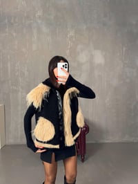 Soleta Siyah Yumoş Püskül Detaylı Peluş CeketGausCEKETGU00904306
