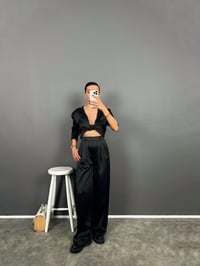 Rita Siyah Beli Lastikli Cep Detaylı Saten PantolonGausPANTOLONGU008917