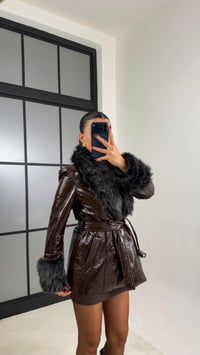 Kahve Kürk Detaylı Astarlı Kuşaklı Rugan Mont GAUS-00705GAUSMONTGAUS-00705