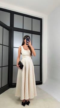 Krem Kuşaklı Puantiye Desenli Elbise GAUS-01372GAUSELBİSEGAUS-01372