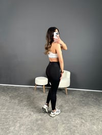 Oysh Siyah Şardonlu Tayt GausTAYTGU003065