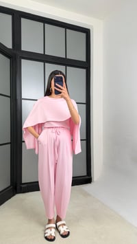 Pembe Pelerin Detaylı Bluz Beli Lastikli Pantolon İkili Tasarım Modal Takım GAUS-01499GAUSTAKIMGAUS-01499