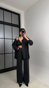 Siyah Taş Detaylı Gömlek Crop Beli Lastikli Pantolon Tasarım Takım GAUS-00919GAUSTAKIMGAUS-00919