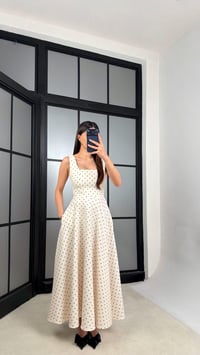Krem Kuşaklı Puantiye Desenli Elbise GAUS-01372GAUSELBİSEGAUS-01372