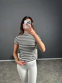 Beyaz Çizgili Balıkçı Yaka TshirtGausTSHIRTGU003987