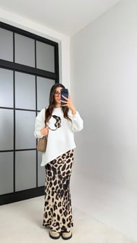 Beyaz Leopar Desenli Bluz Etek İkili Saten Takım GAUS-00903GAUSTAKIMGAUS-00903