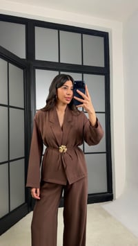 Kahve Broş Detaylı Kimono Beli Lastikli Pantolon Takım GAUS-01345GAUSSuitsGAUS-01345
