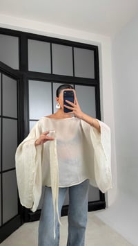 Krem Yarasa Kol Fular Detaylı Transparan Bluz GAUS-01294GAUSالبلوزات GAUS-01294