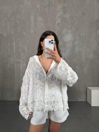 Beyaz Dantel İşlemeli Premium Gömlek Gaus00229GausGÖMLEKGU1001529