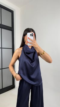 Lacivert Degaje Yaka Bluz Beli Lastikli Pantolon Saten Takım GAUS-01222GAUSTAKIMGAUS-01222