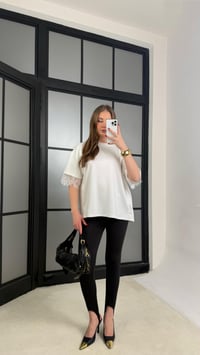 Beyaz Sırt Dantel Detaylı Tshirt GAUS-01256GAUSTshirtGAUS-01256