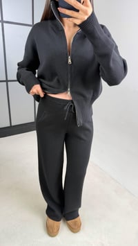 Siyah Çift Fermuarlı Hırka Beli Lastikli Pantolon Triko Takım GAUS-01090GAUSTAKIMGAUS-01090
