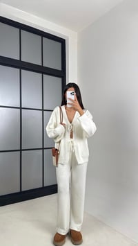 Ekru Önü Bağlamalı Hırka Beli Lastikli Pantolon Yumuşak Triko Takım GAUS-00203GAUSTAKIMGAUS-00203