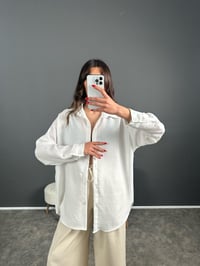 Daria Beyaz Keten Oversize Gömlek GausGÖMLEKGU007104
