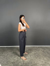 Pilea Beli Lastikli Önden Cepli Rahat Kumaş Antrasit Şalvar PantolonGausPANTOLONGU008554