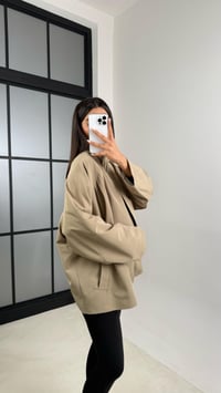 Haki Dik Yaka Cepli Astarlı Asimetrik Tasarım Trençkot GAUS-00476GAUSTRENÇKOTGAUS-00476