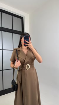 Haki Gold Toka Kuşaklı Krep Kumaş Uzun Elbise GAUS-00974GAUSDressesGAUS-00974