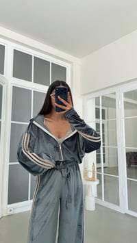 Mavi Şerit Detaylı Hırka Beli Lastikli Pantolon İkili Kadife Takım GAUS-02197GAUSSuitsGAUS-02197